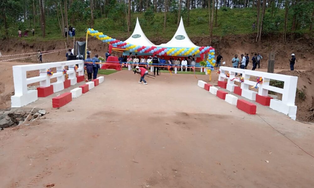 Butembo : Le maire inaugure le pont abattoir et appelle à son bon usage