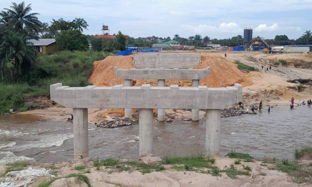 Kinshasa : le pont de la rocade sur la rivière N’djili, un espoir concret contre les embouteillages