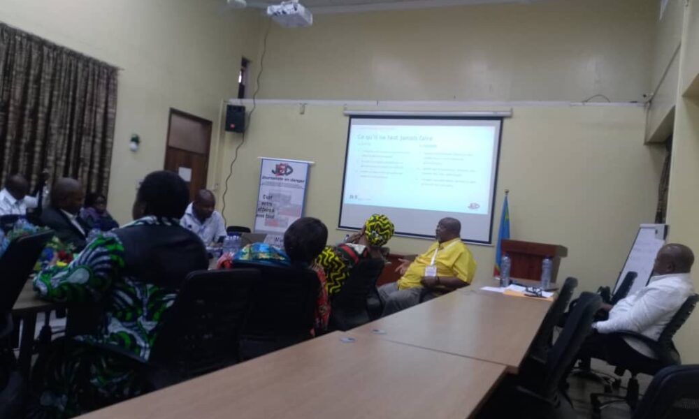 Kinshasa : JED renforce les capacités des journalistes en sécurité physique et numérique pendant 2 jours